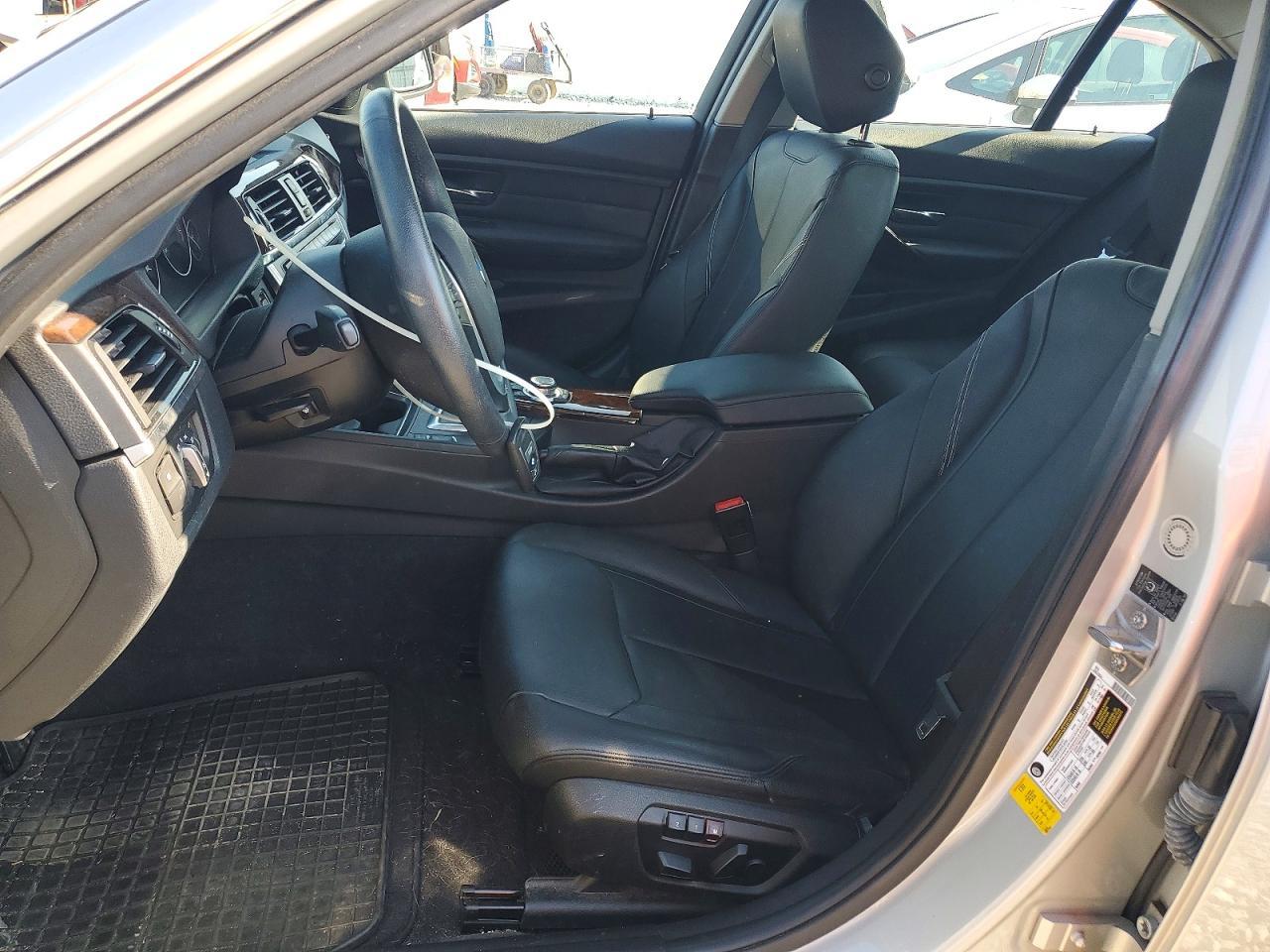 2013 BMW 328 I - zdjęcie 7