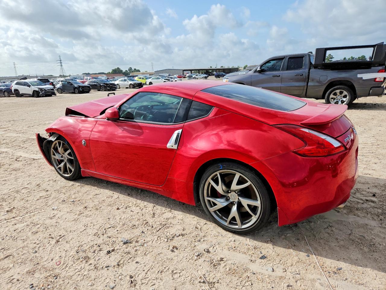 2015 Nissan 370Z Sport - zdjęcie 2