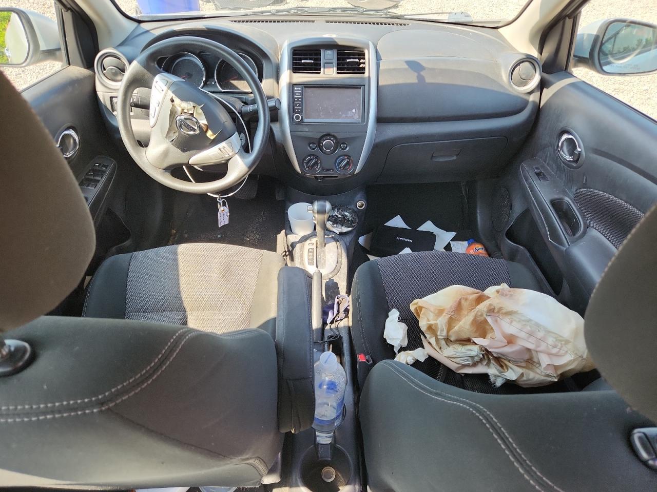 2019 Nissan Versa Sv - zdjęcie 8