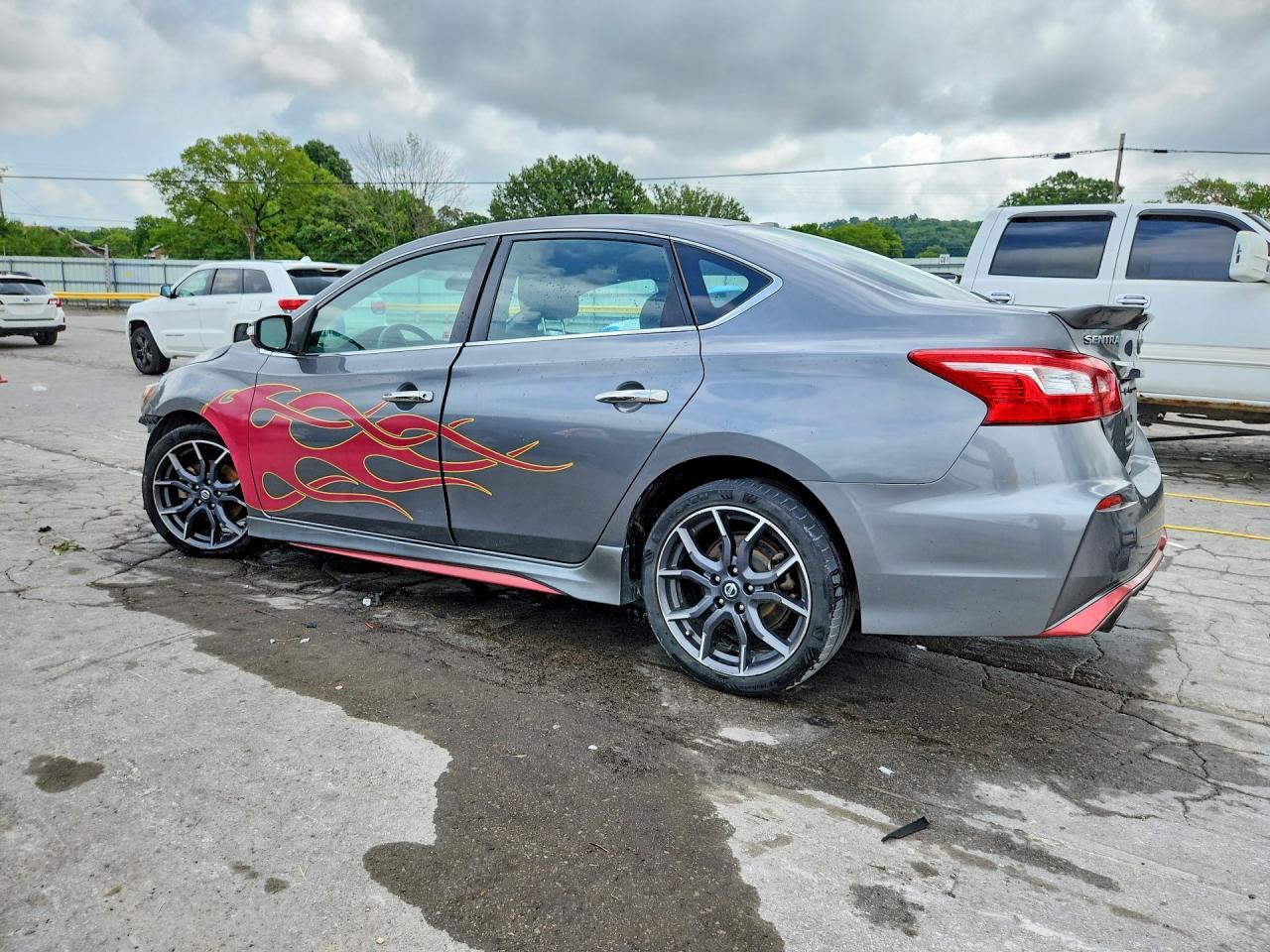 2017 Nissan Sentra Nismo - zdjęcie 2