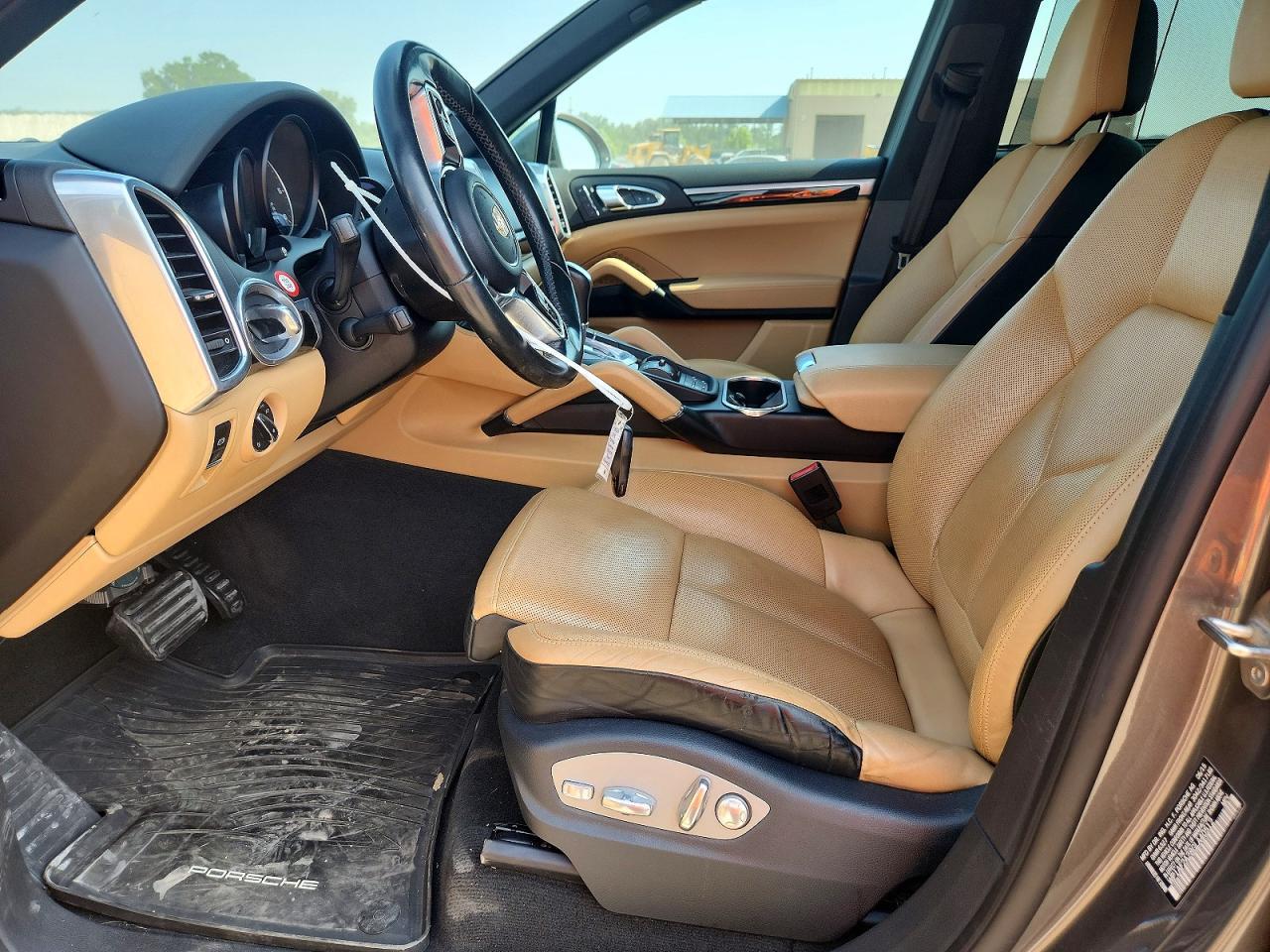 2016 Porsche Cayenne - zdjęcie 7