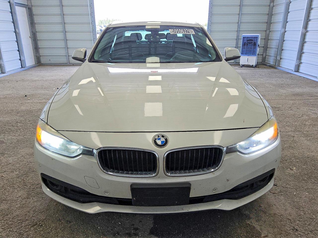 2017 BMW Seria 3 320i - zdjęcie 5