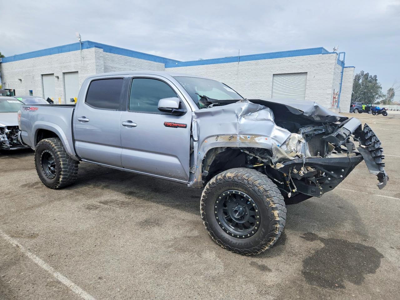 2021 Toyota Tacoma Trd Sport - zdjęcie 4