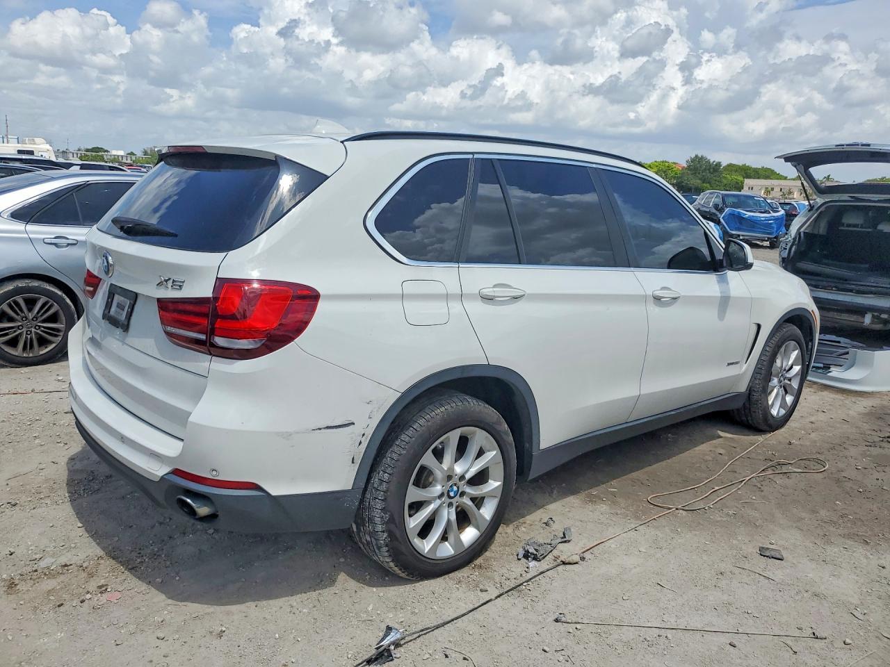 2016 BMW X5 xDrive35I - zdjęcie 3