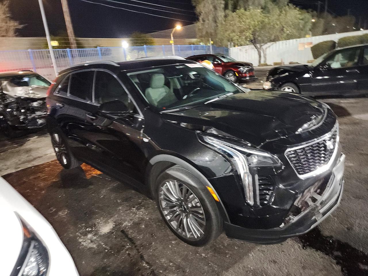 2022 Cadillac Xt4 Luxury - zdjęcie 4