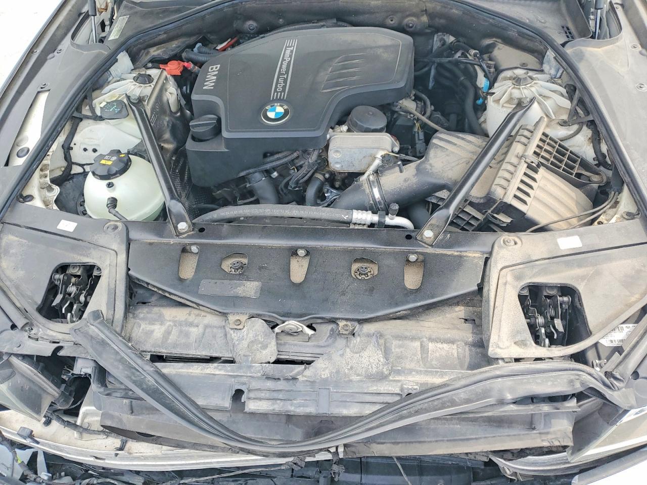 2015 BMW 528 I - zdjęcie 11