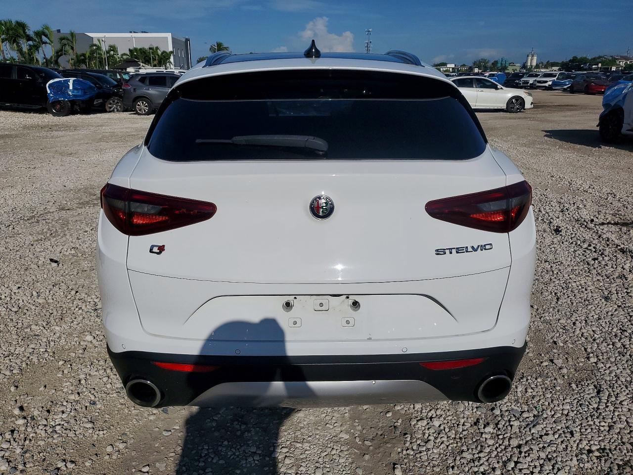 2019 Alfa Romeo Stelvio Ti - zdjęcie 6