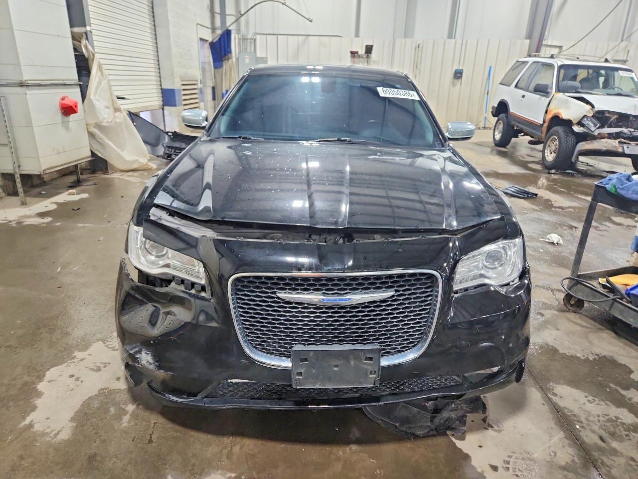 2018 Chrysler 300 Touring - zdjęcie 5