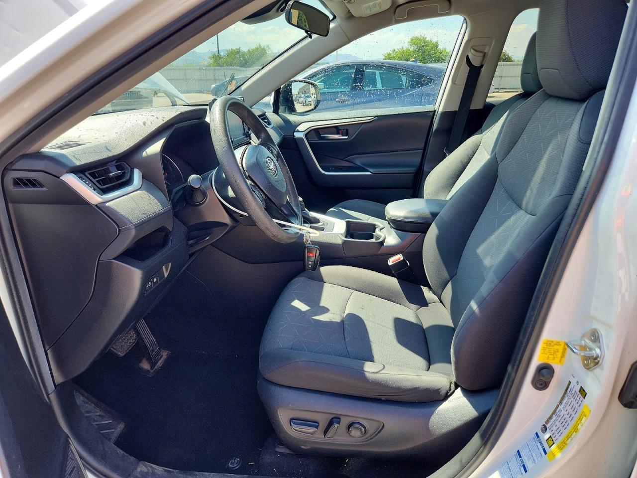 2021 Toyota Rav4 Xle - zdjęcie 7