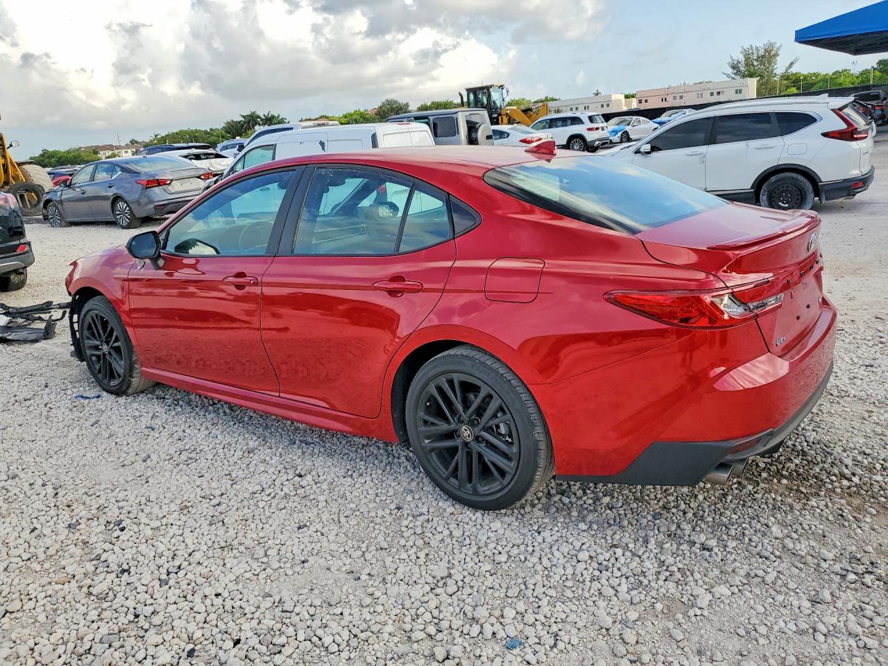 2026 Toyota Camry Se - zdjęcie 2