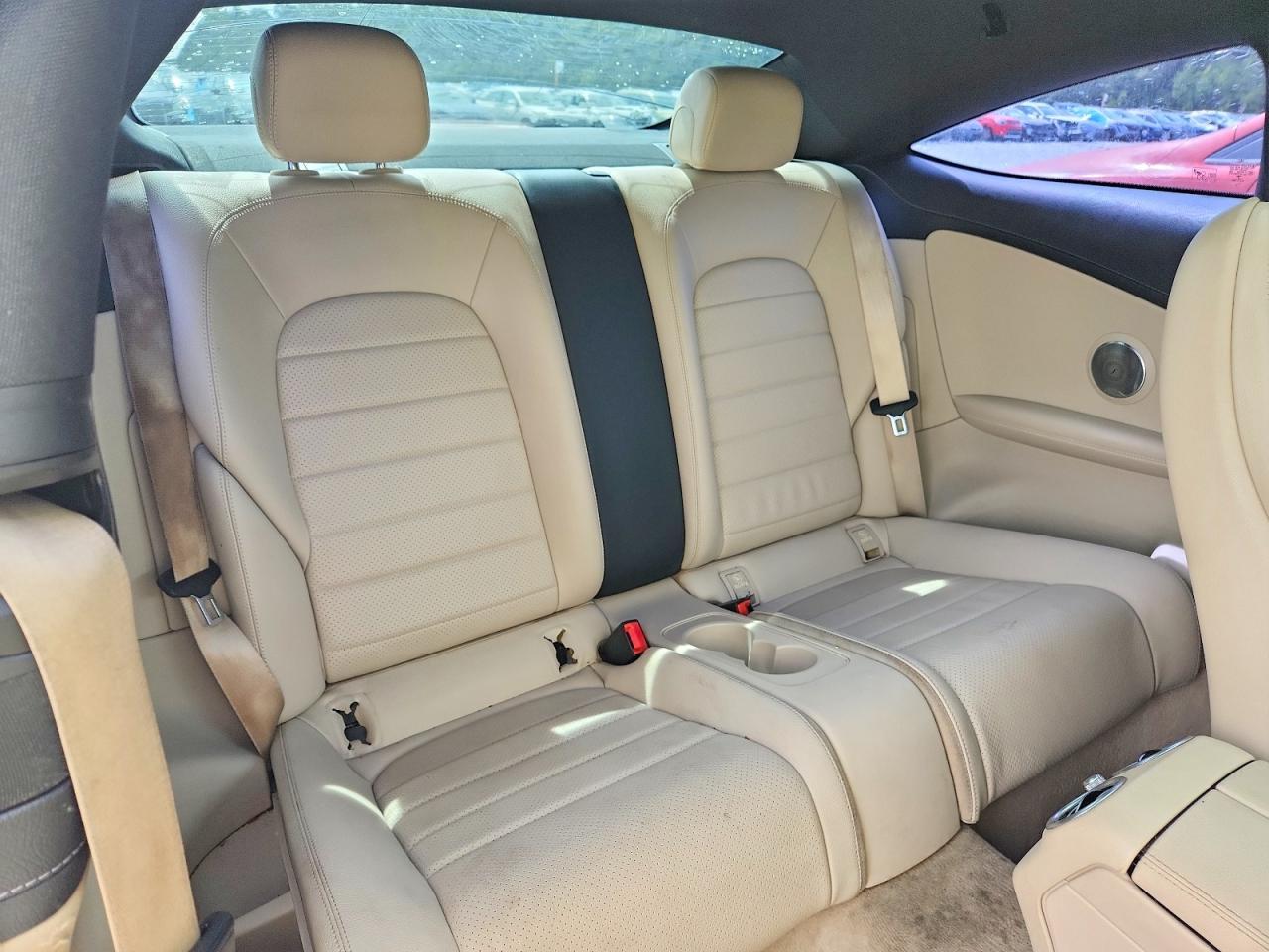 2017 Mercedes-Benz C 300 - zdjęcie 10