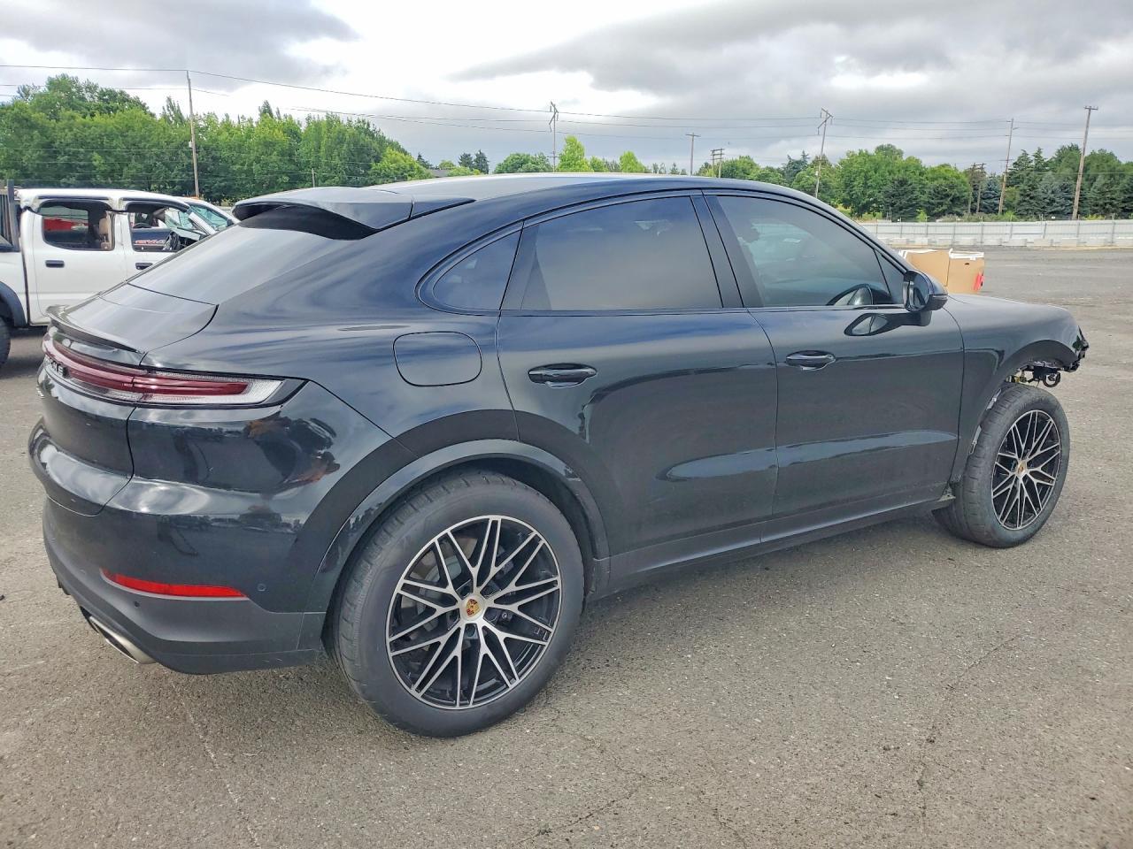 2024 Porsche Cayenne Coupe - zdjęcie 3