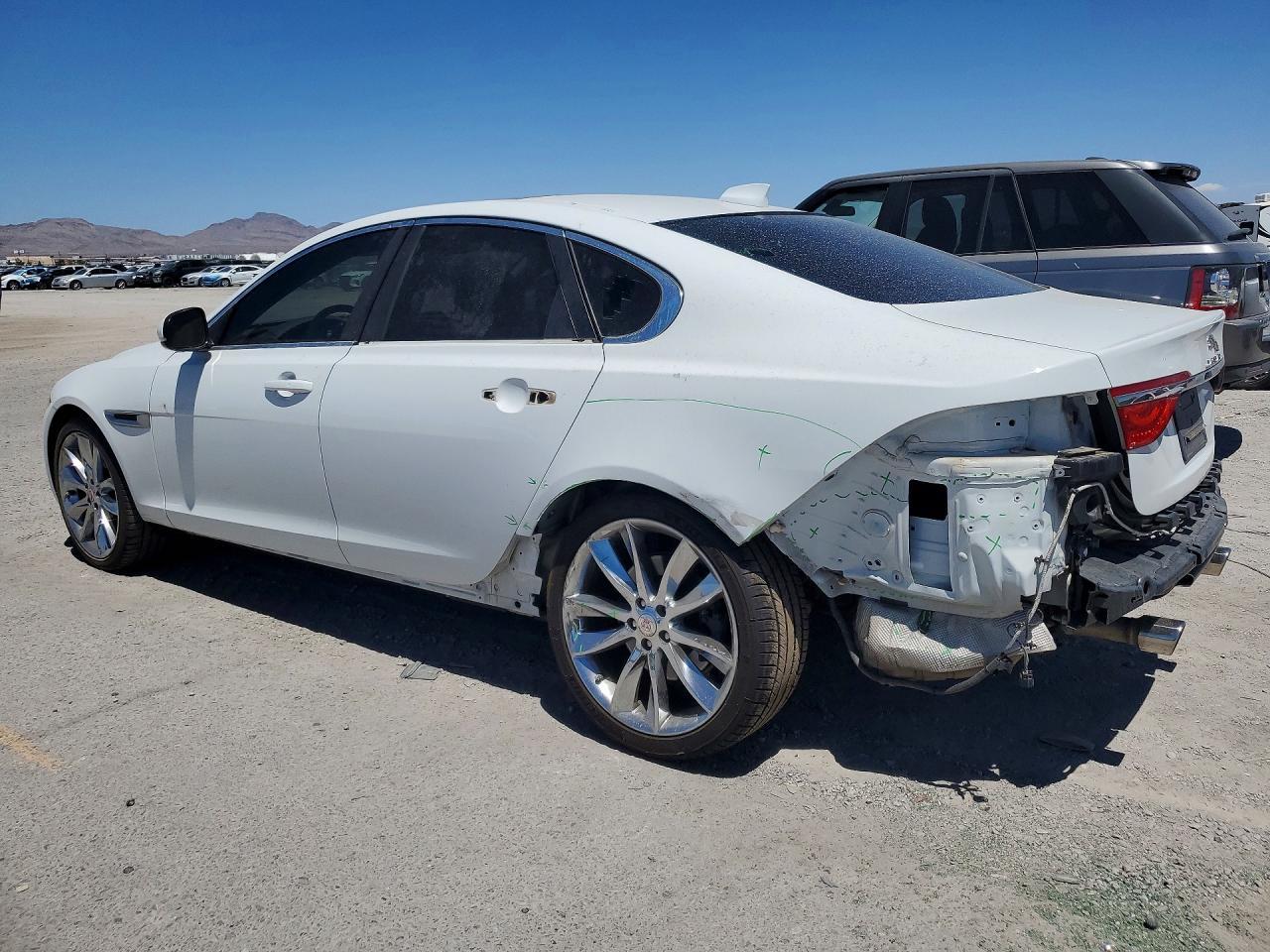 2017 Jaguar Xf Prestige - zdjęcie 2