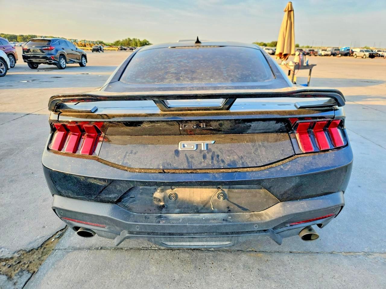 2024 Ford Mustang Gt - zdjęcie 6