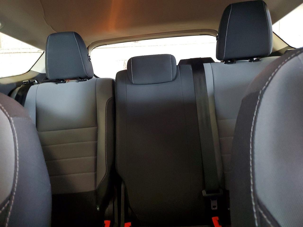 2017 Ford Escape S - zdjęcie 10