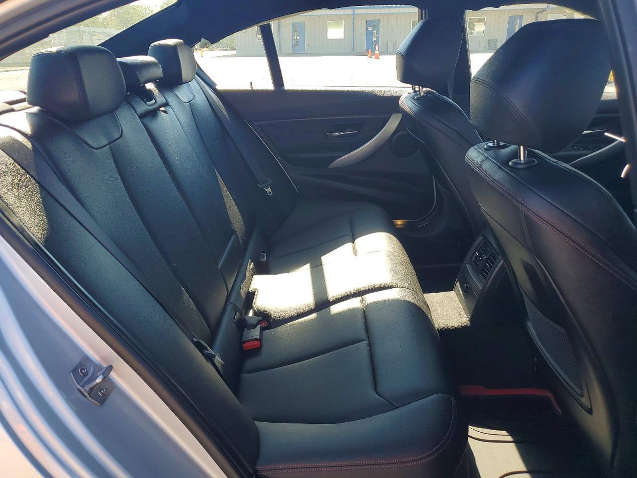 2014 BMW 328 I - zdjęcie 10