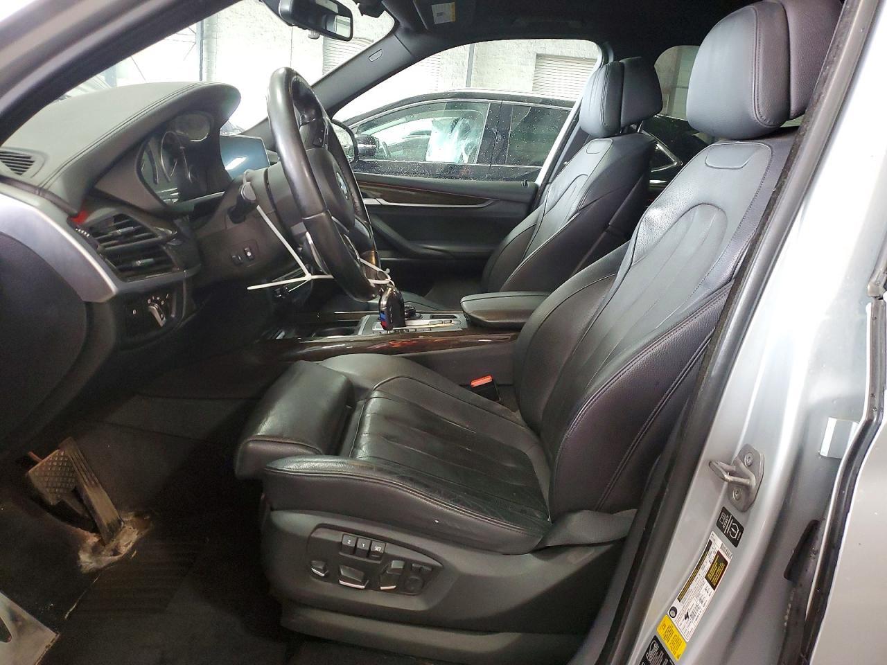 2015 BMW X5 xDrive50I - zdjęcie 7