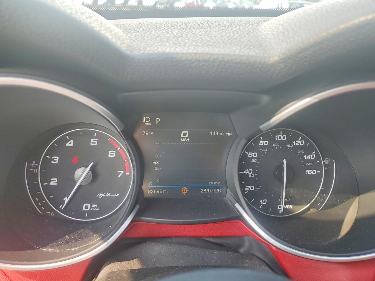 2020 Alfa Romeo Stelvio Ti - zdjęcie 9