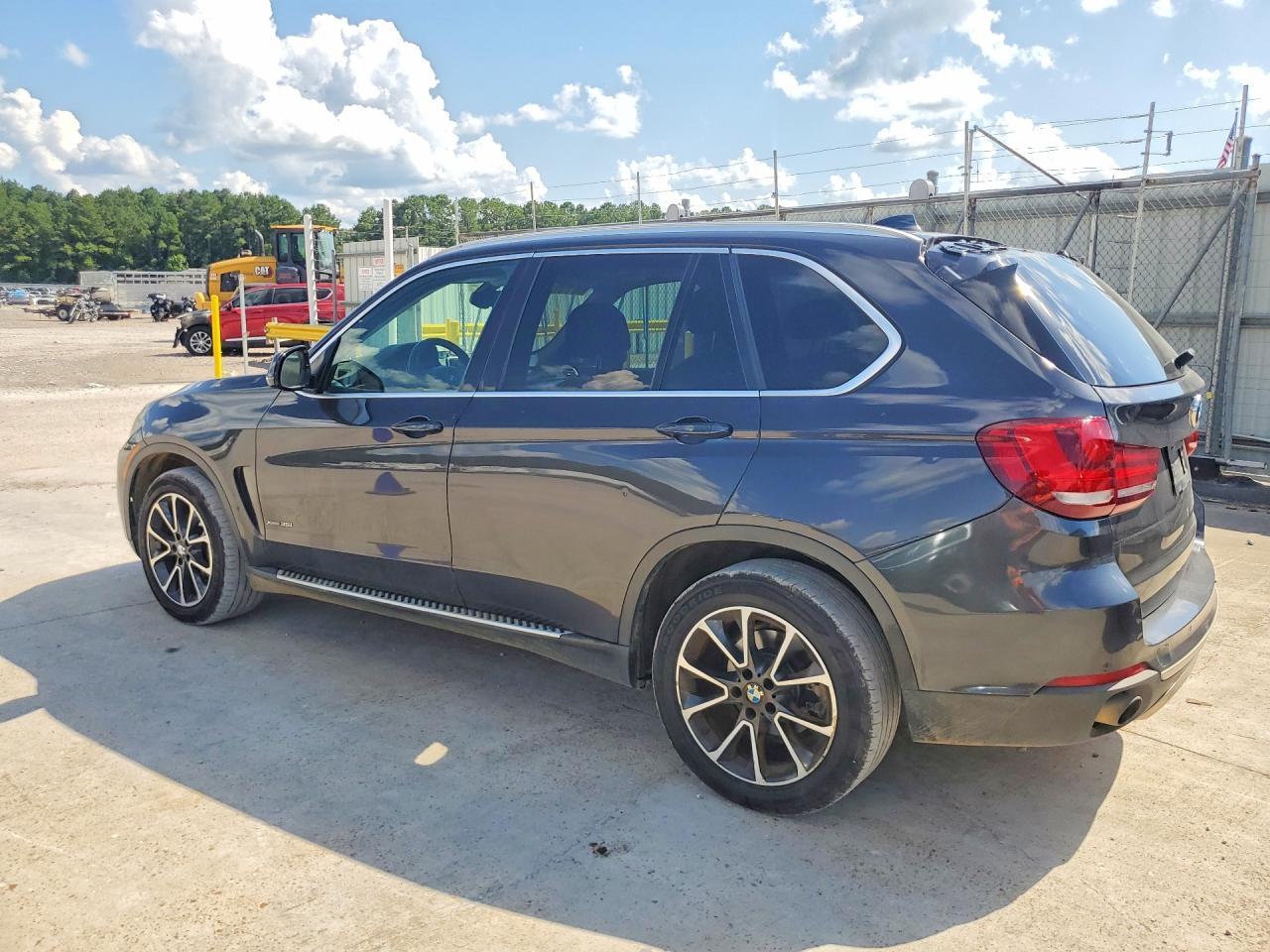 2015 BMW X5 xDrive35I - zdjęcie 2