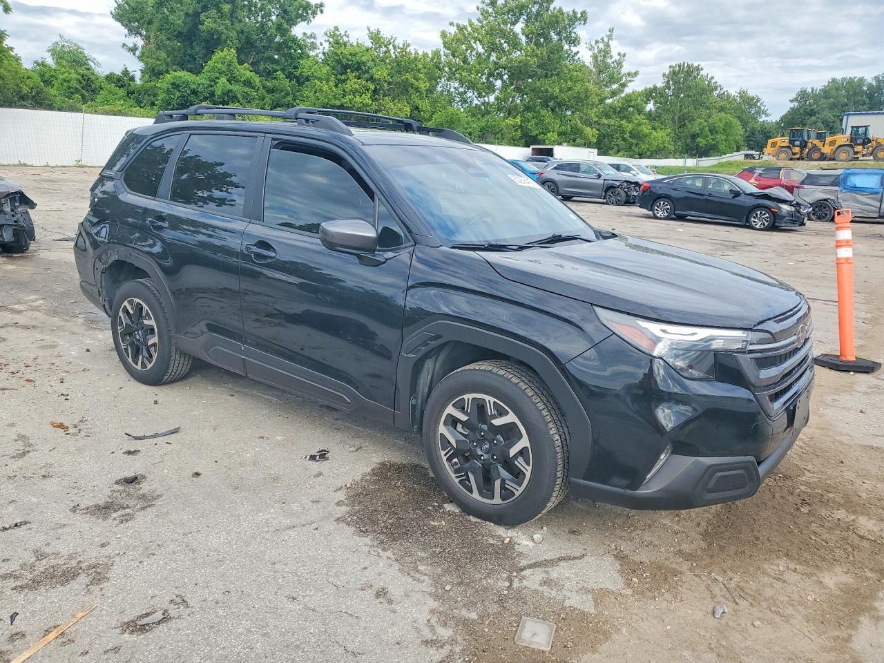 2025 Subaru Forester Premium - zdjęcie 7