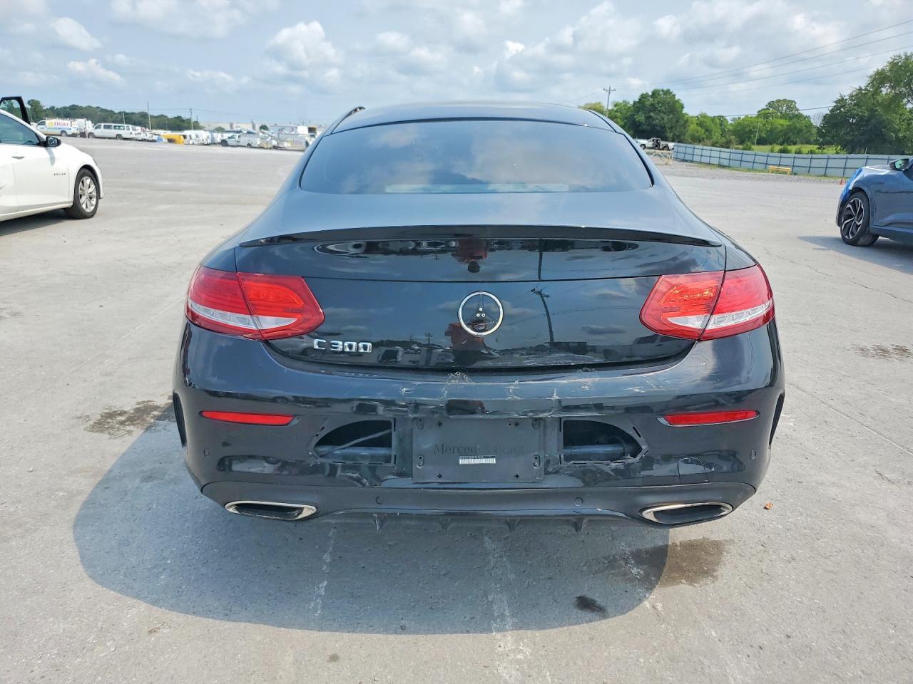 2017 Mercedes-Benz C 300 - zdjęcie 6