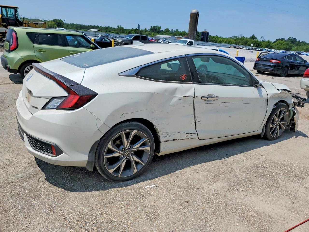 2019 Honda Civic Touring - zdjęcie 3