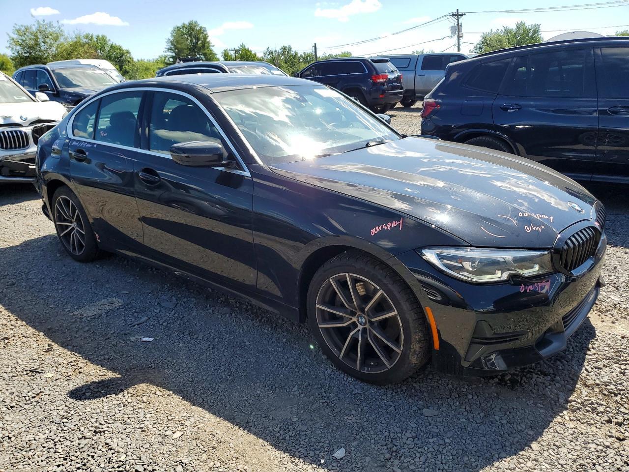 2021 BMW Seria 3 330i - zdjęcie 4