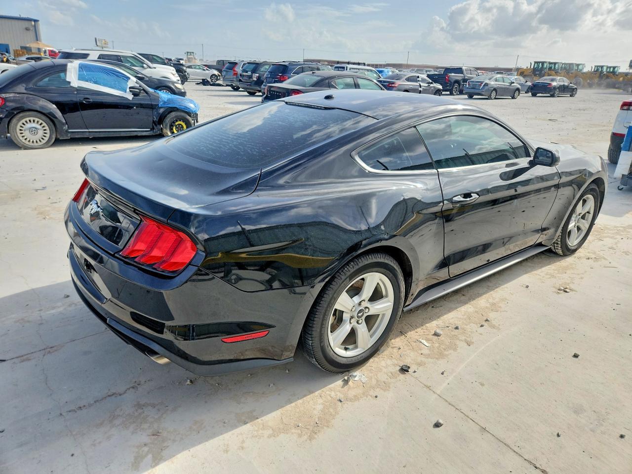 2019 Ford Mustang - zdjęcie 3