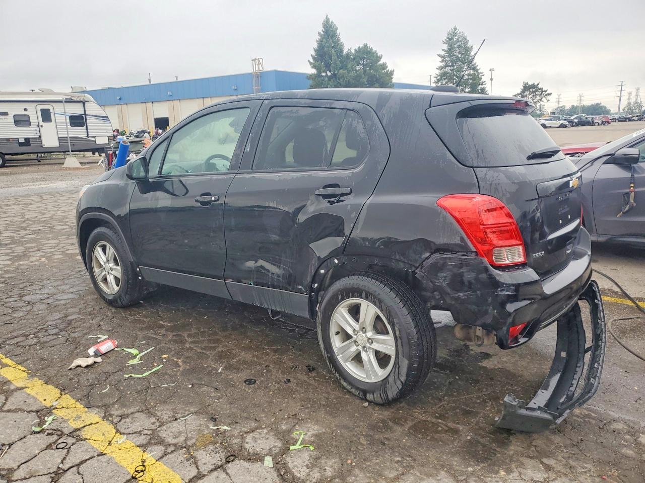 2020 Chevrolet Trax Ls - zdjęcie 2