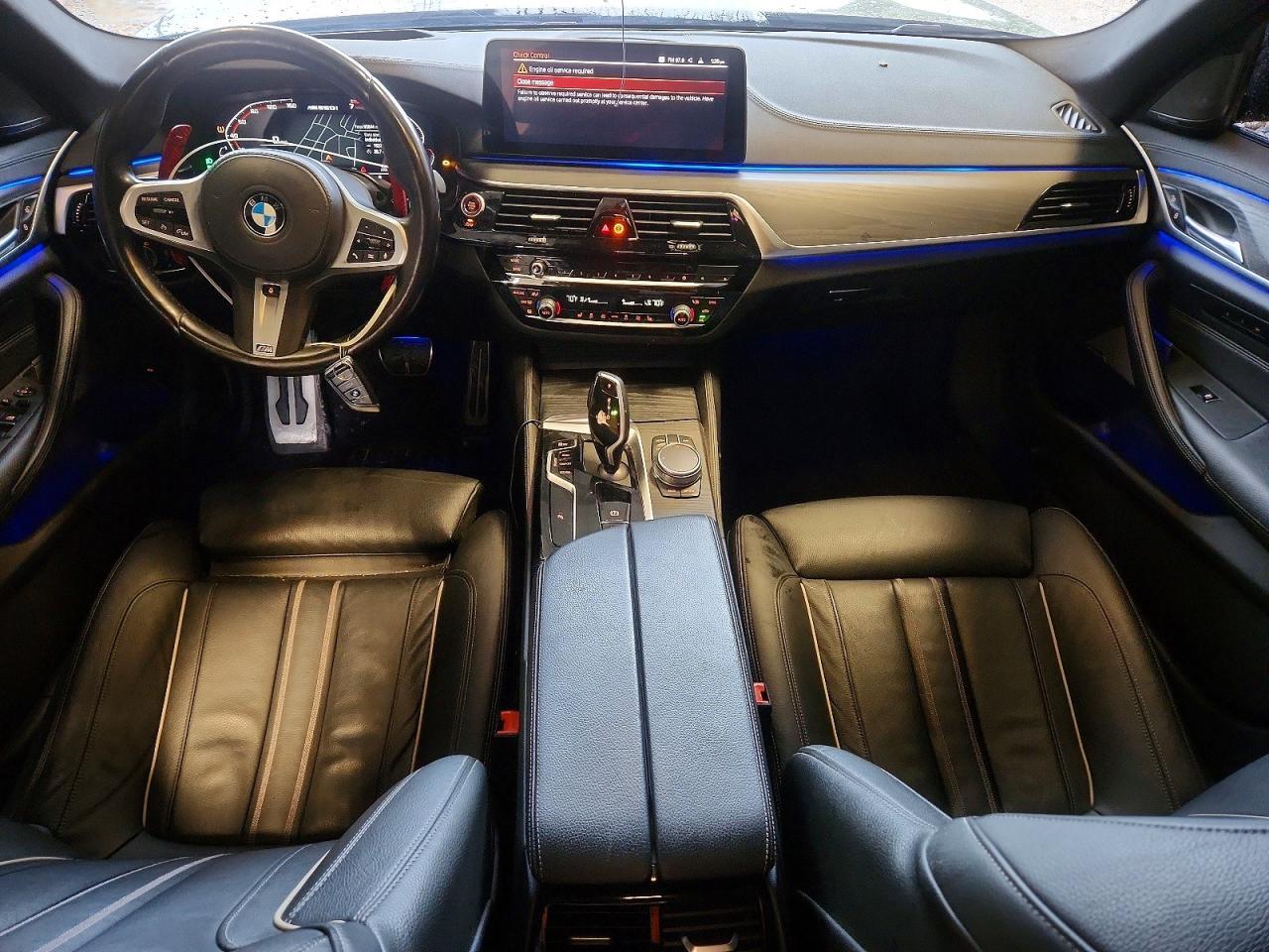 2021 BMW Seria 5 M550i - zdjęcie 8
