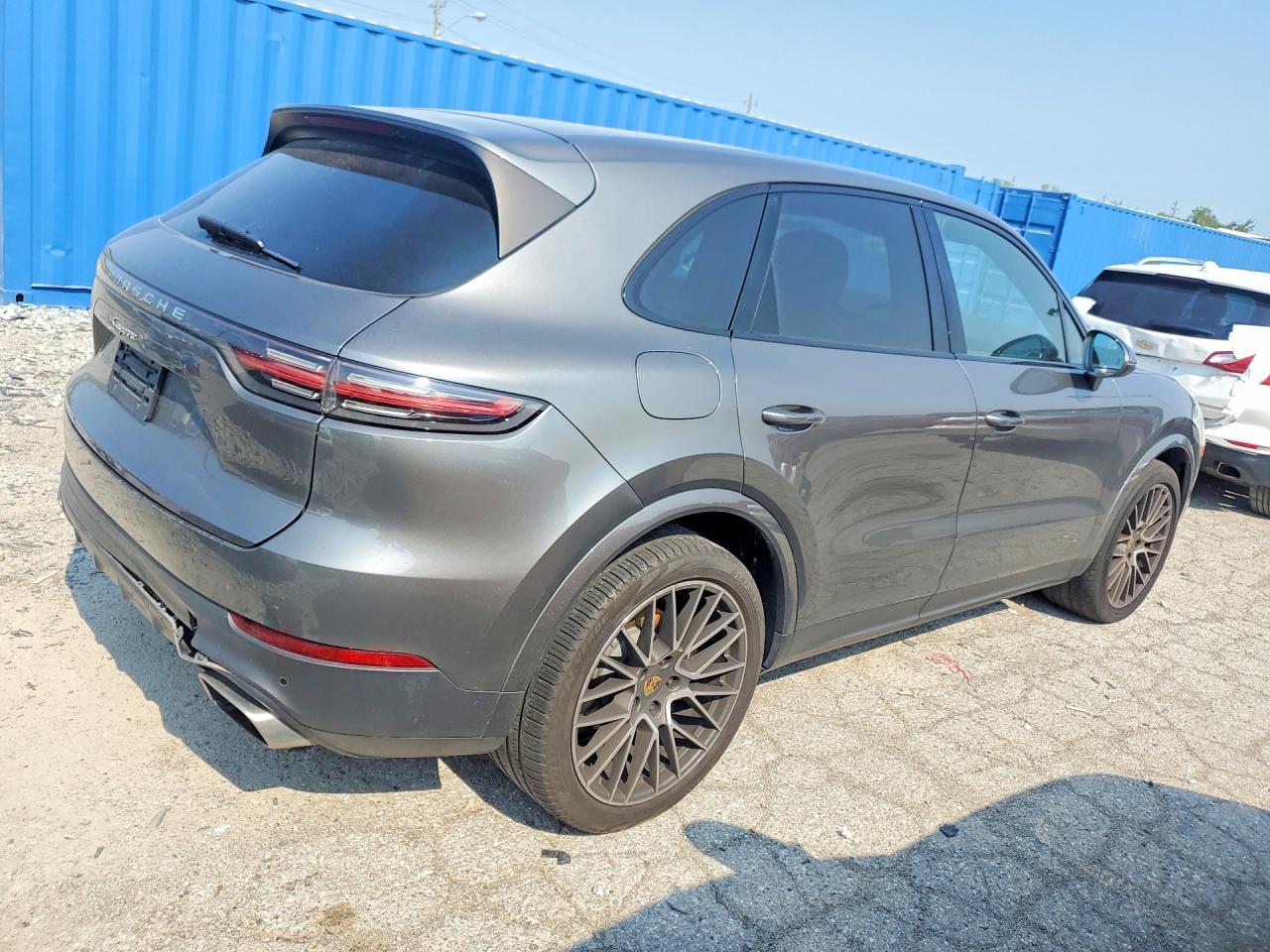 2020 Porsche Cayenne - zdjęcie 3