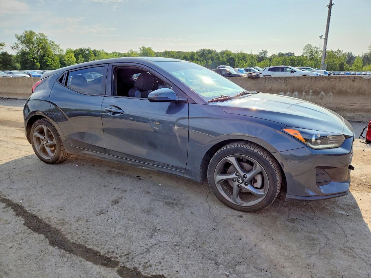 2020 Hyundai Veloster 2.0L - zdjęcie 4