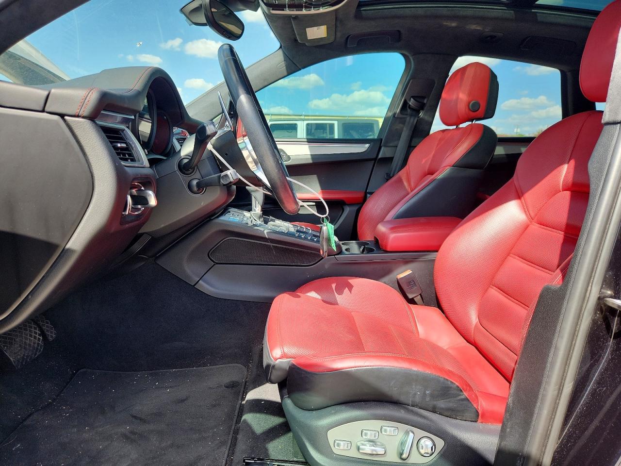 2015 Porsche Macan Turbo - zdjęcie 7