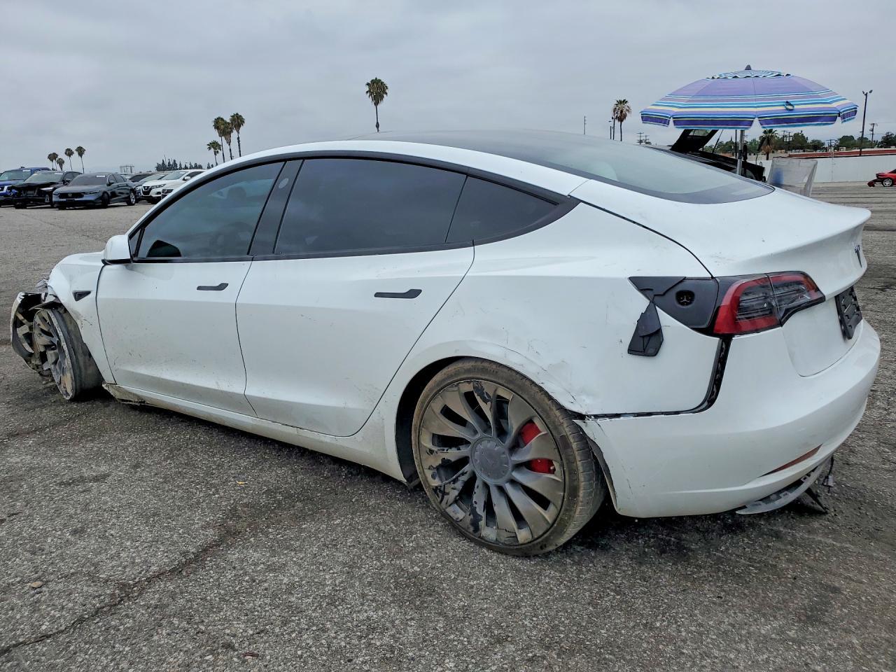 2023 Tesla Model 3 - zdjęcie 5