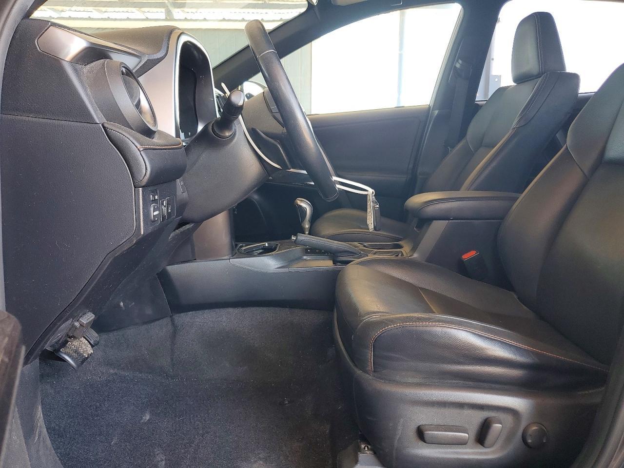 2017 Toyota Rav4 Se - zdjęcie 7
