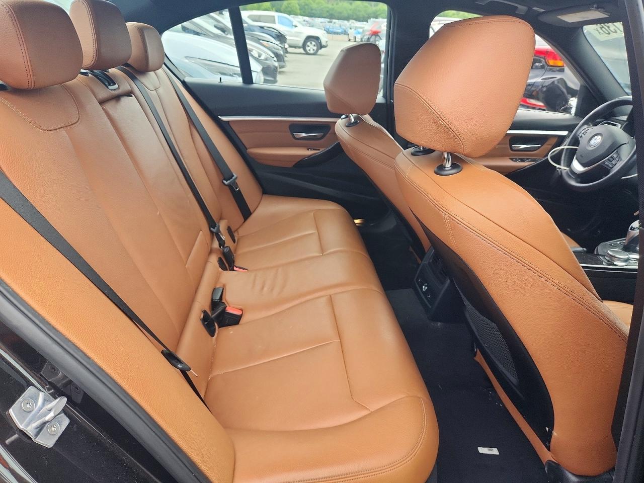2017 BMW 330 Xi - zdjęcie 10