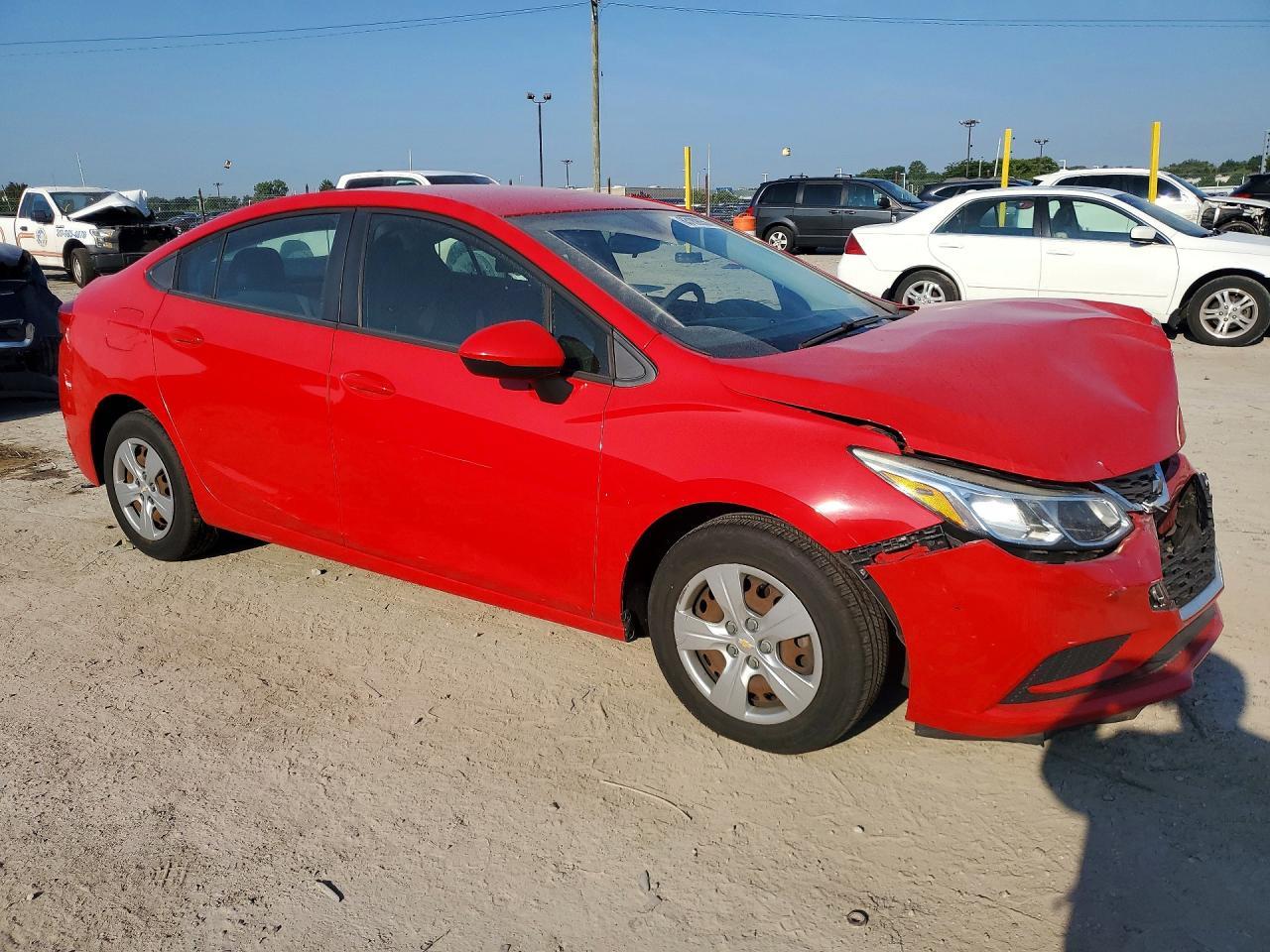 2018 Chevrolet Cruze Ls - zdjęcie 4