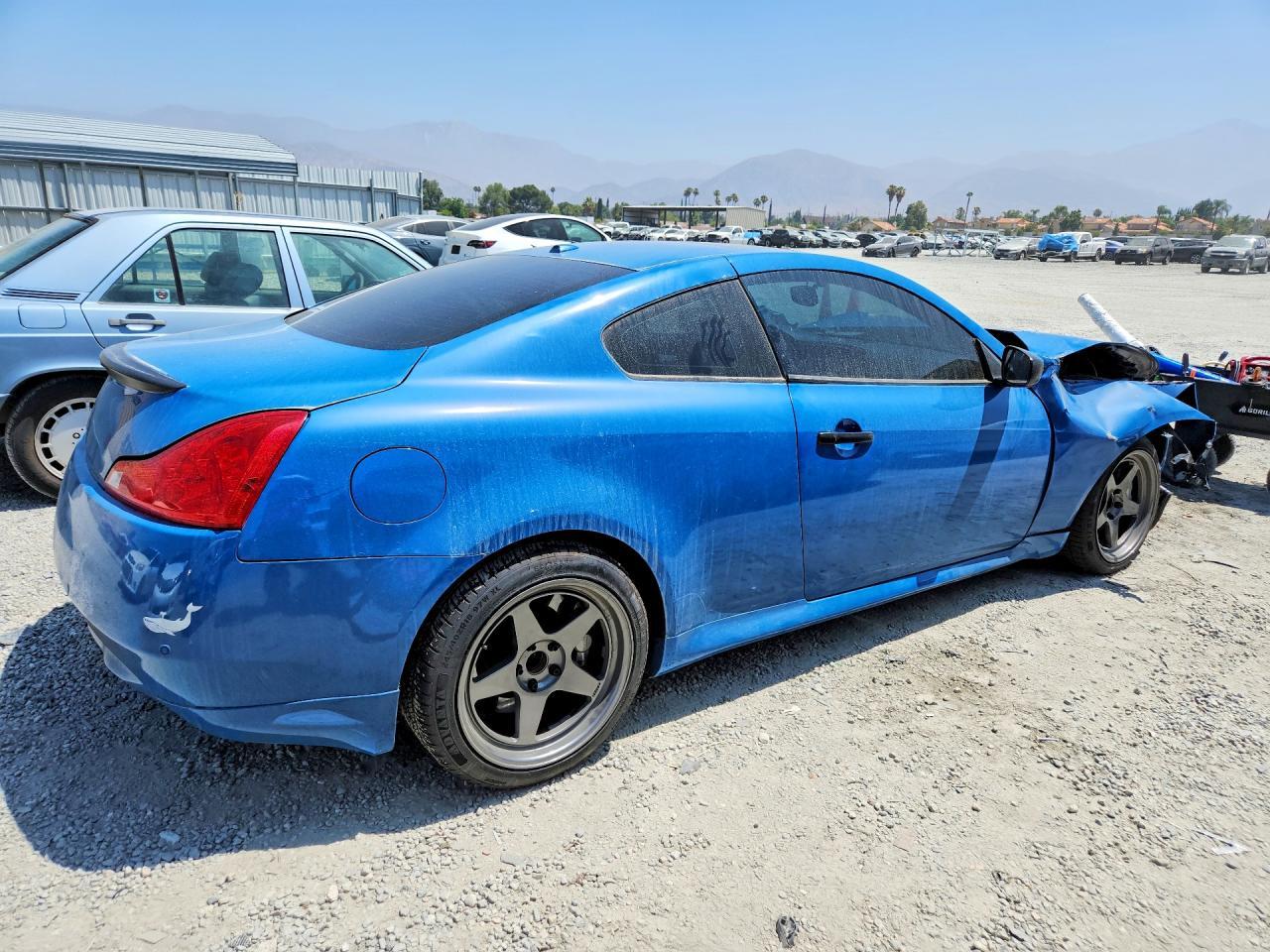 Infiniti G - zdjęcie 3