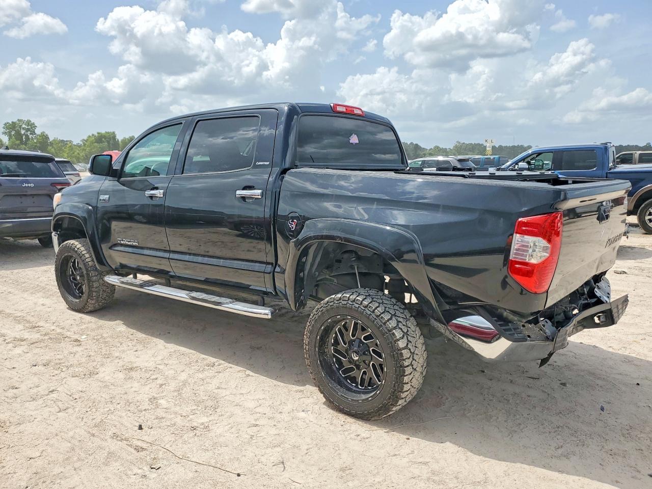 2016 Toyota Tundra Crewmax Limited - zdjęcie 2
