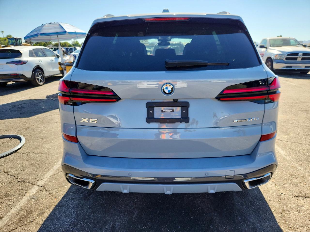 2024 BMW X5 xDrive50E - zdjęcie 6