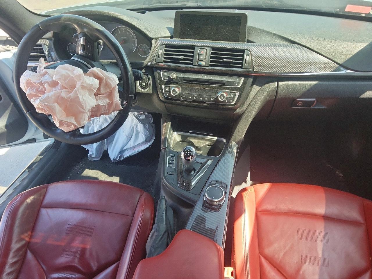 2015 BMW M4 - zdjęcie 8