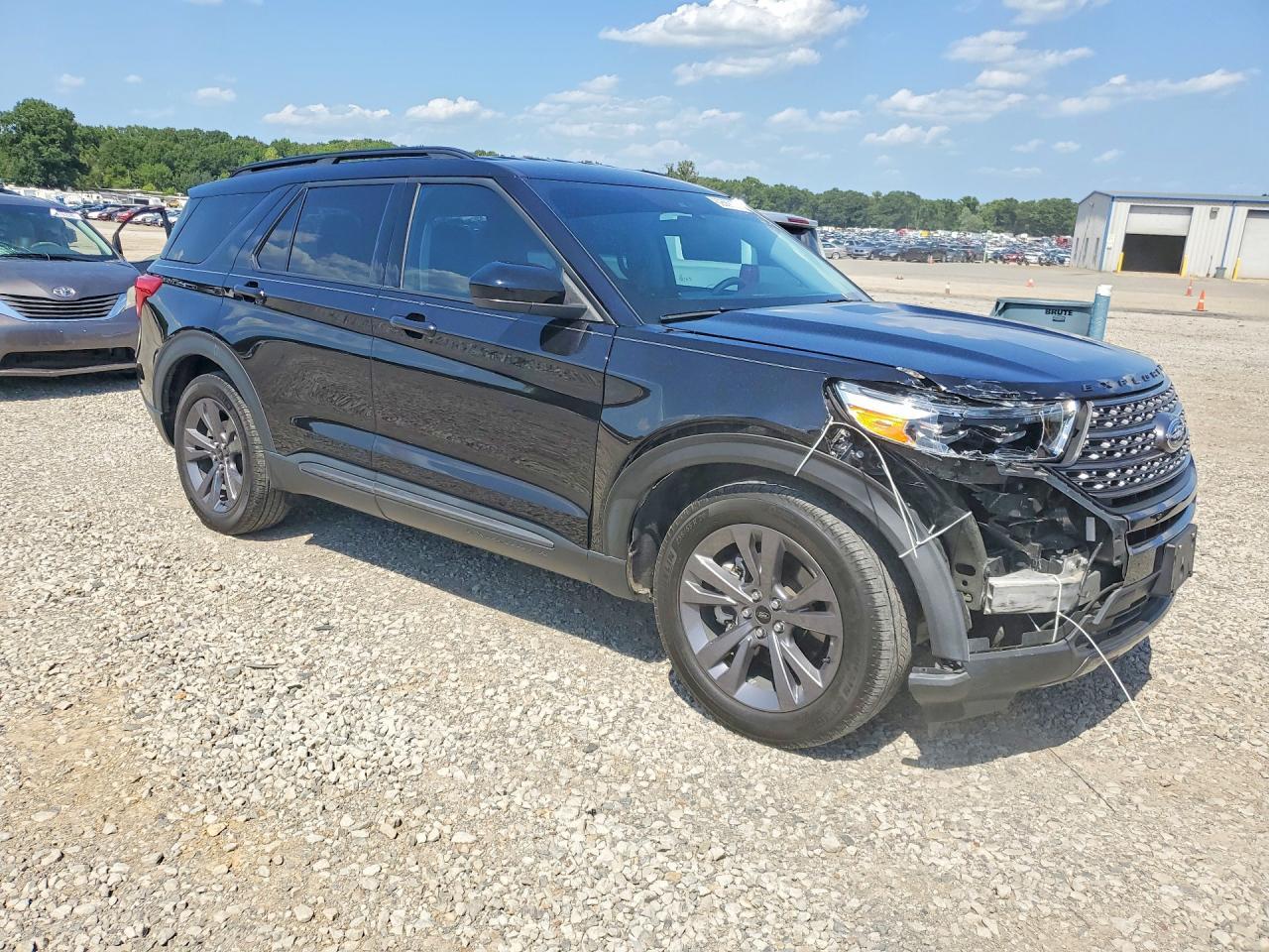 2024 Ford Explorer Xlt - zdjęcie 4