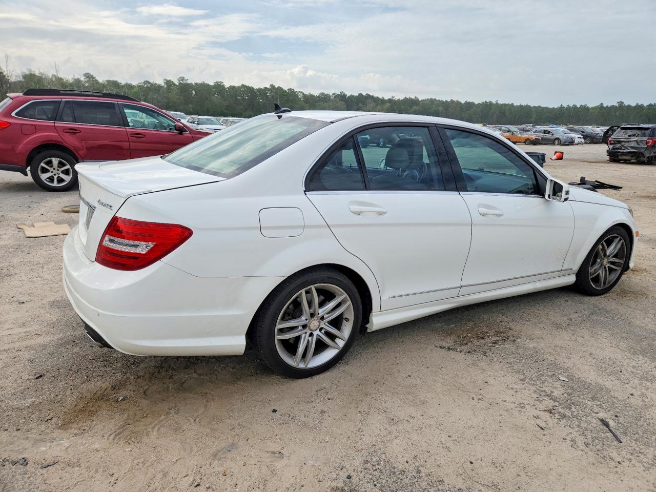 2013 Mercedes-Benz C 300 4Matic - zdjęcie 3
