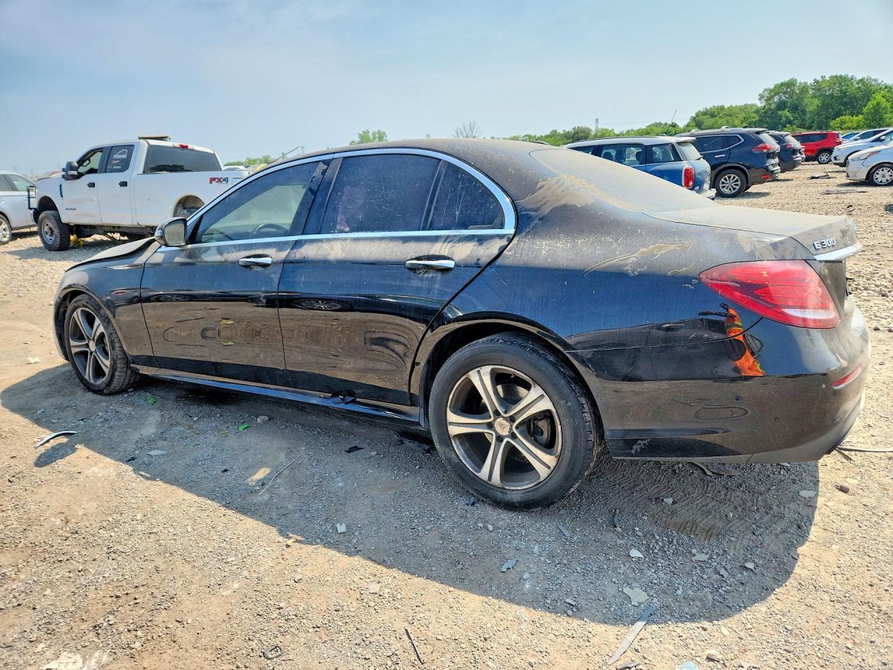 2017 Mercedes-Benz E 300 - zdjęcie 2