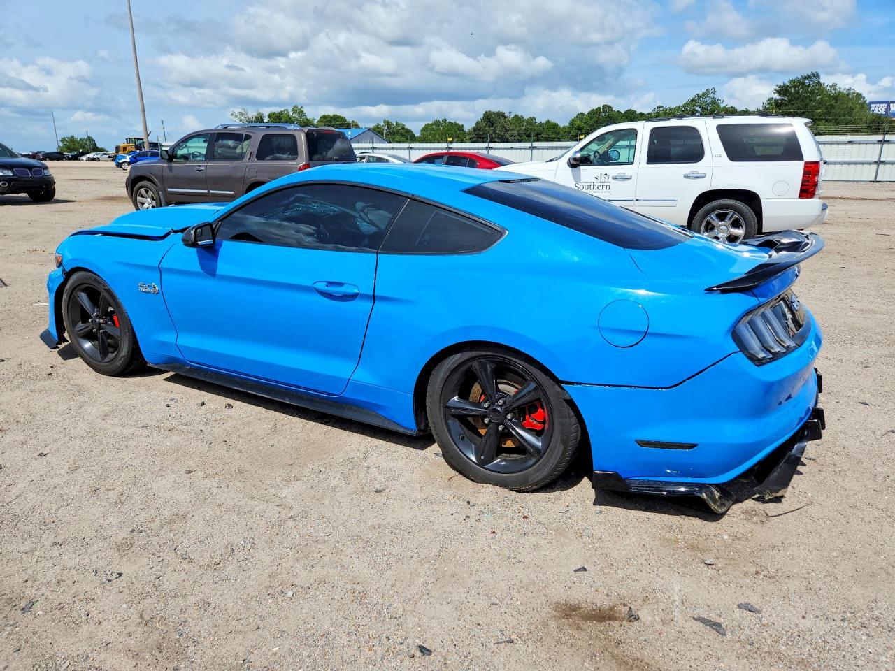 2017 Ford Mustang Gt - zdjęcie 2