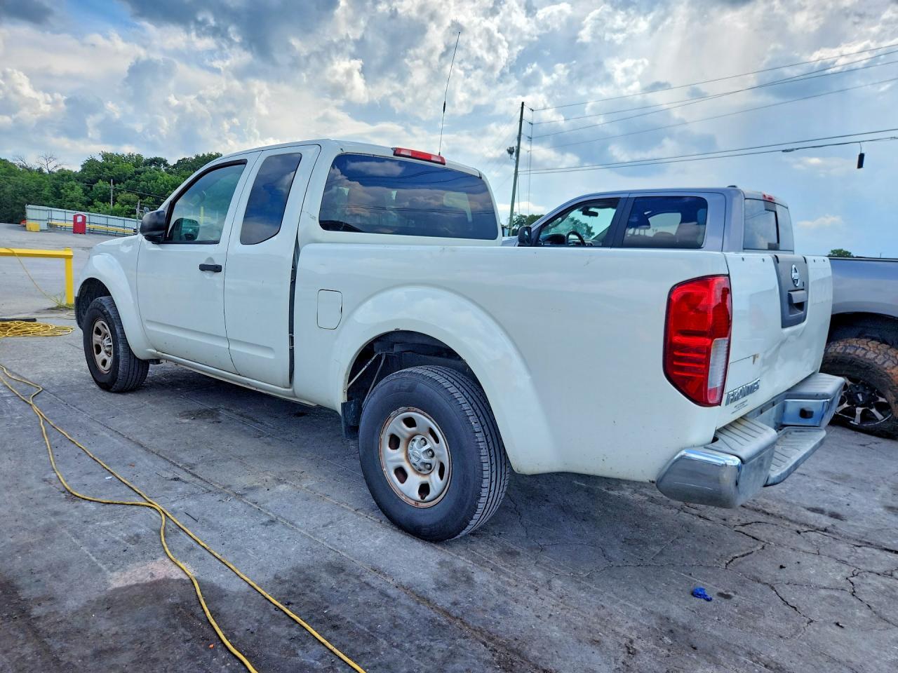 2014 Nissan Frontier S - zdjęcie 2