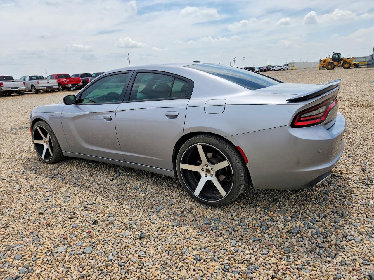 2018 Dodge Charger Sxt - zdjęcie 2
