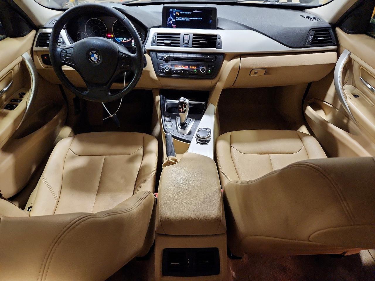 2015 BMW 320 I xDrive - zdjęcie 8