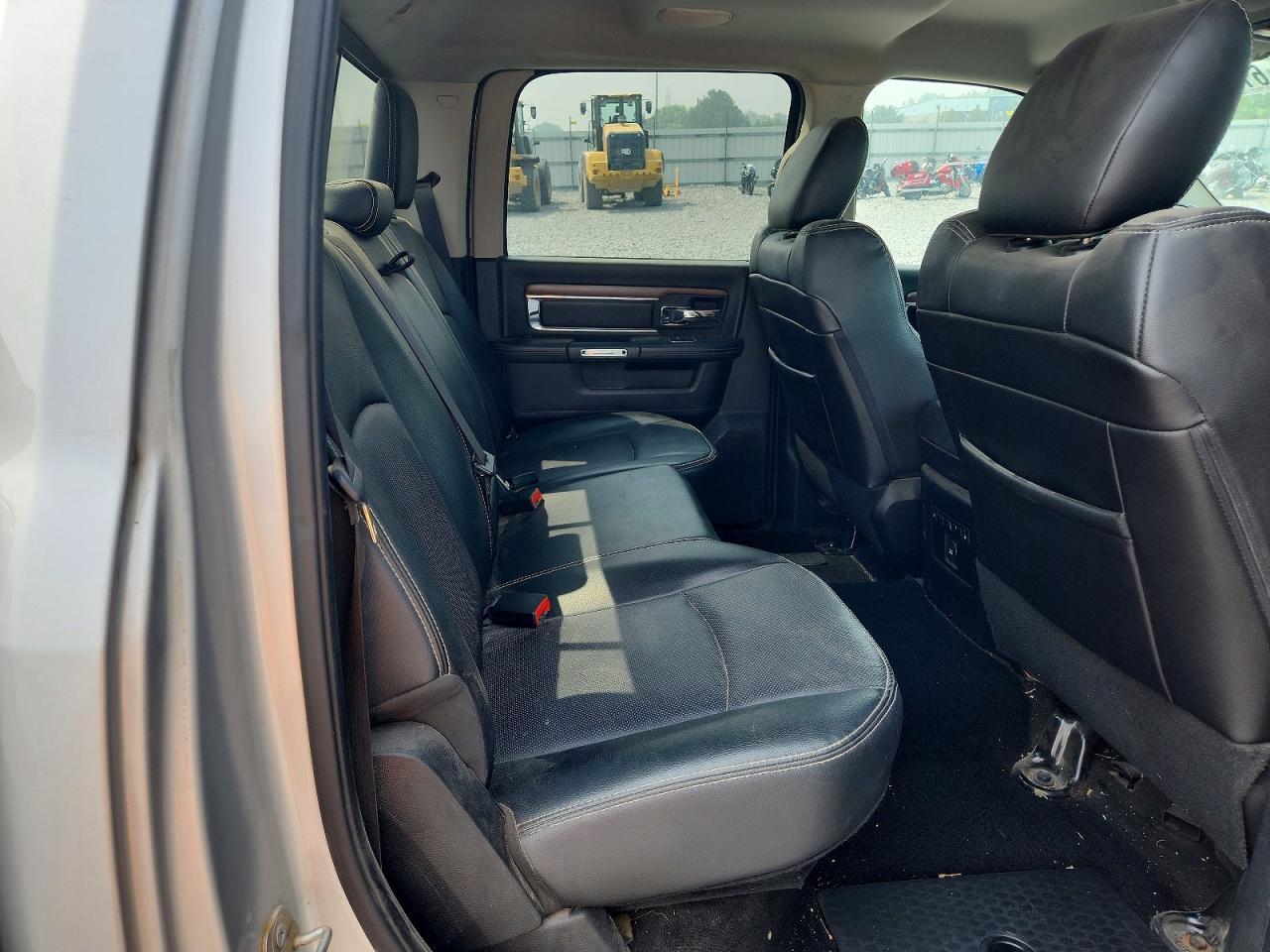 2015 Ram 1500 Laramie - zdjęcie 10