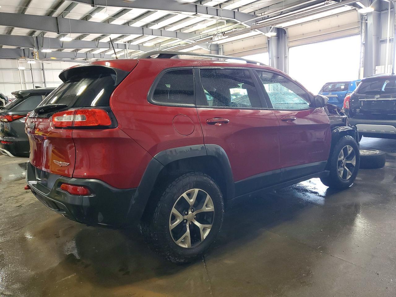 2016 Jeep Cherokee Trailhawk - zdjęcie 3